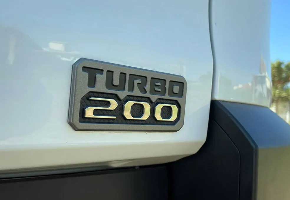 Fiat Strada 2024 turbo