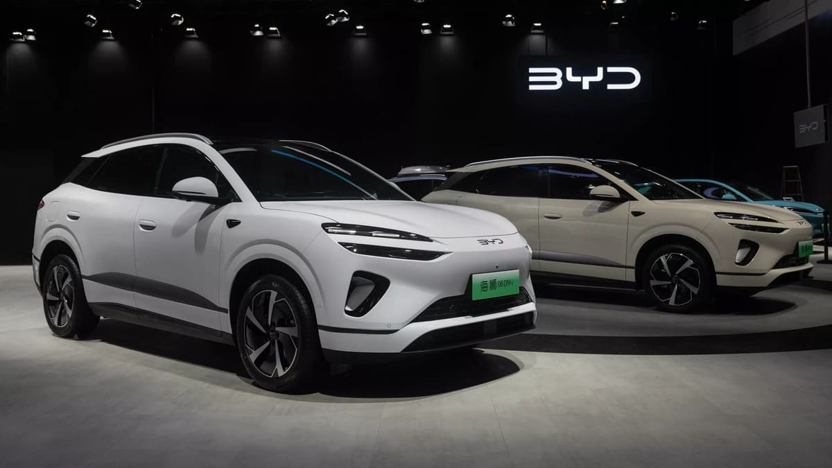 Byd Sea Lion 06: parece muito para a GV60 Genesis que fará você parecer duas vezes 4 Byd Sea Lion 06 um tiro automático