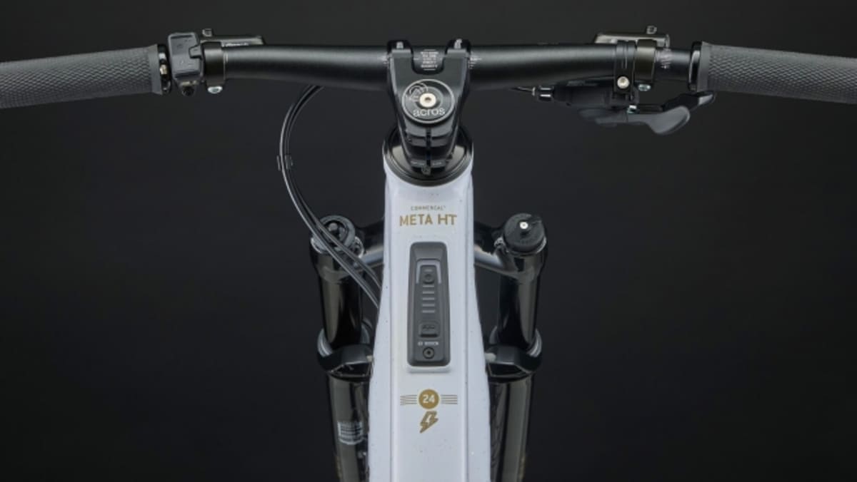 Commençal Meta Ht Power 24: The Mountain Electric Bicycle for Children 2 META HT POWER 24 00003