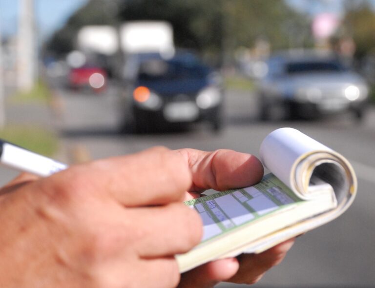 7 Multas de Trânsito que Você Leva sem Saber (e Como Evitá-las)