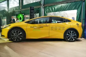 Toyota Inova com Prius Híbrido Plug-in Flex: O Futuro do Carro a Etanol?